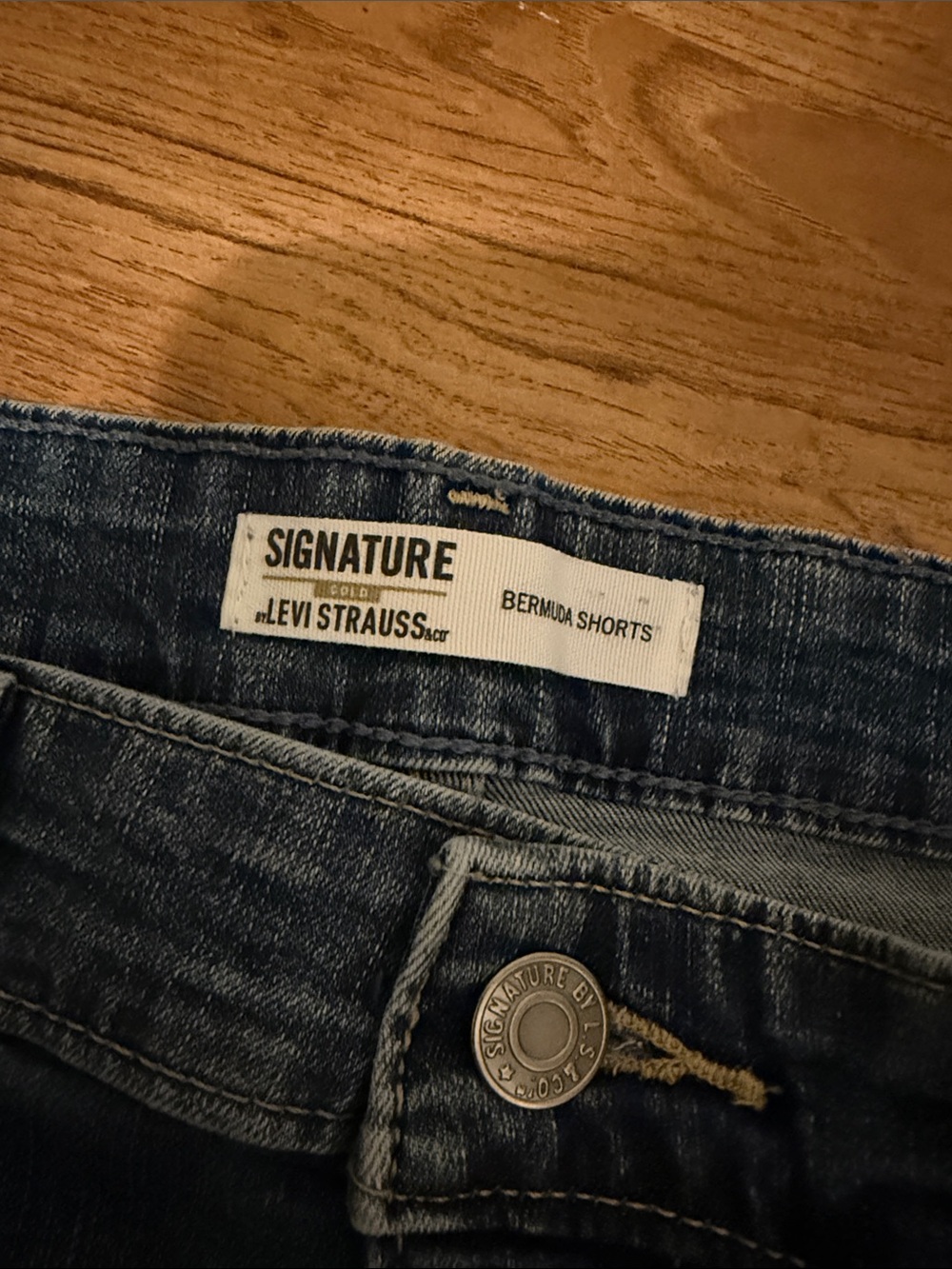 Signature by Levi Strauss Dark Blue Cuffed Denim Bermuda Shorts - Picture 3 of 4